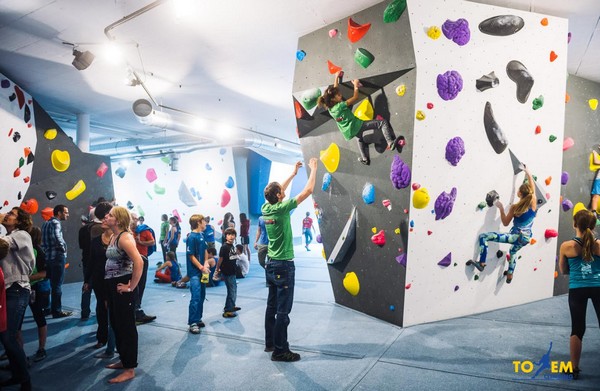 TOTEM Escalade SA - Activités fun à faire entre amis et/ou en famille!